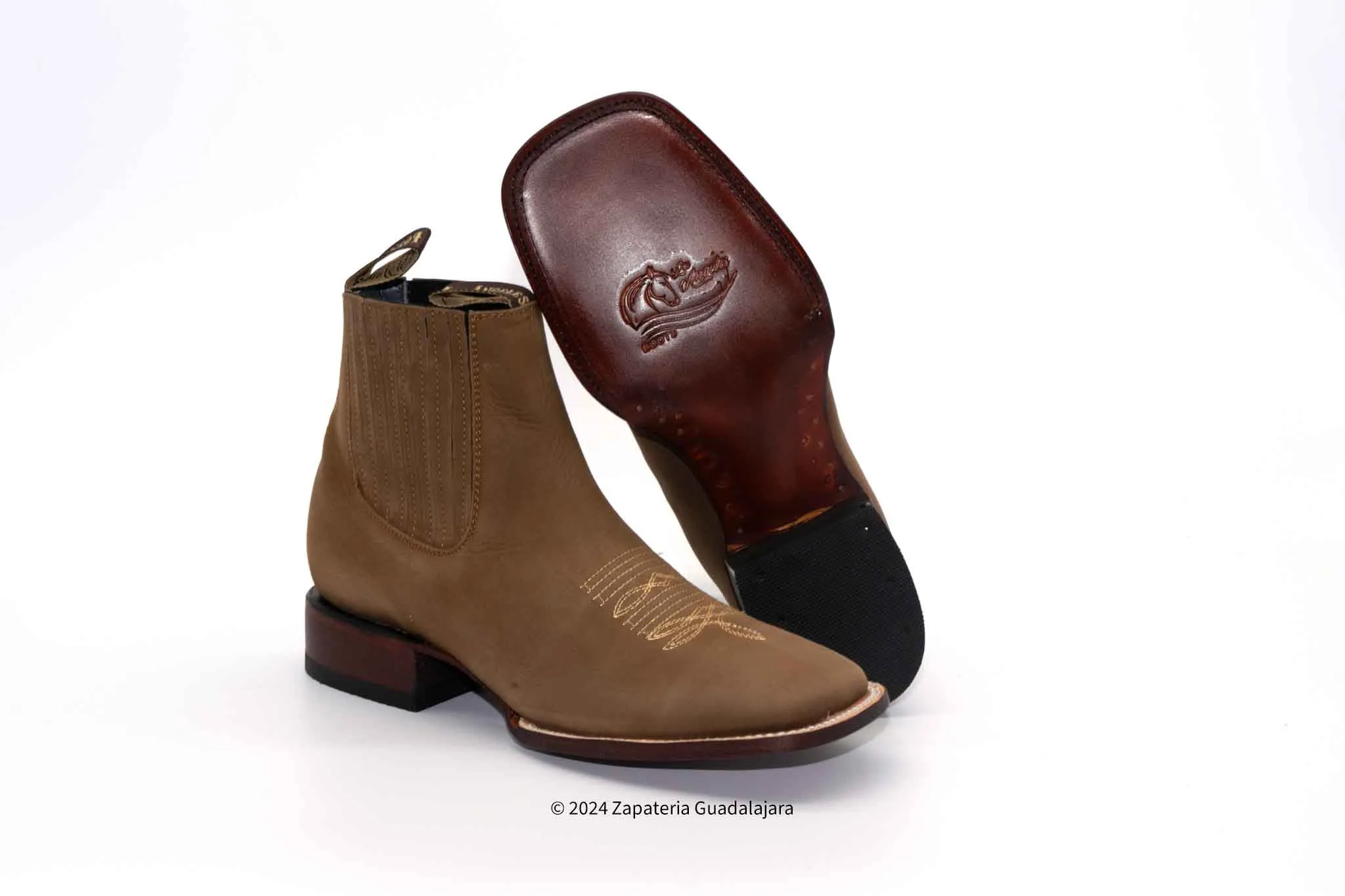 70BM6361 MEN WIDE SQUARE TOE NOBUCK TAUPE LEATHER BOOT
