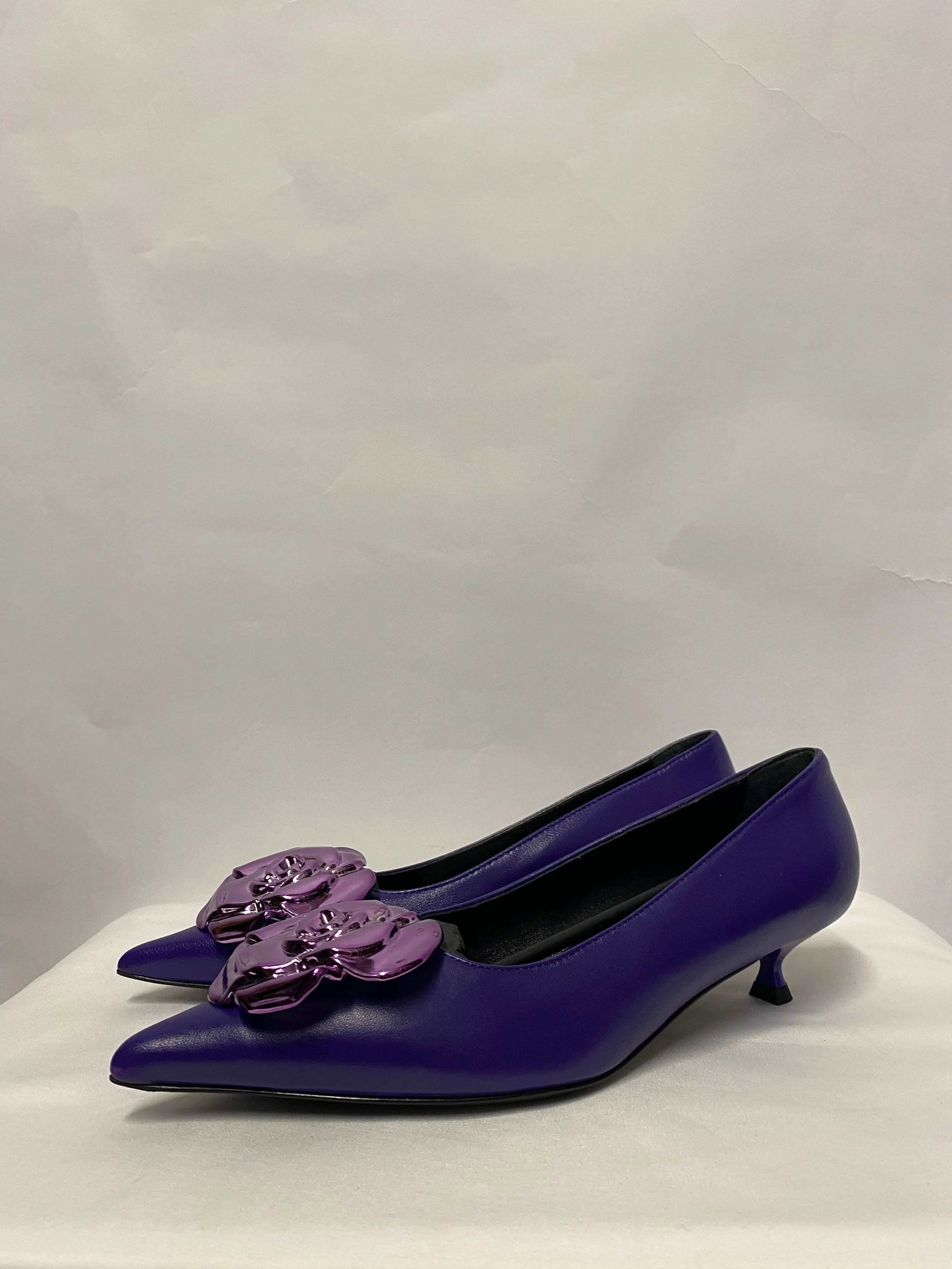 AGL Grape Limited Edition Leather K ONE Pumps 4 BNIB