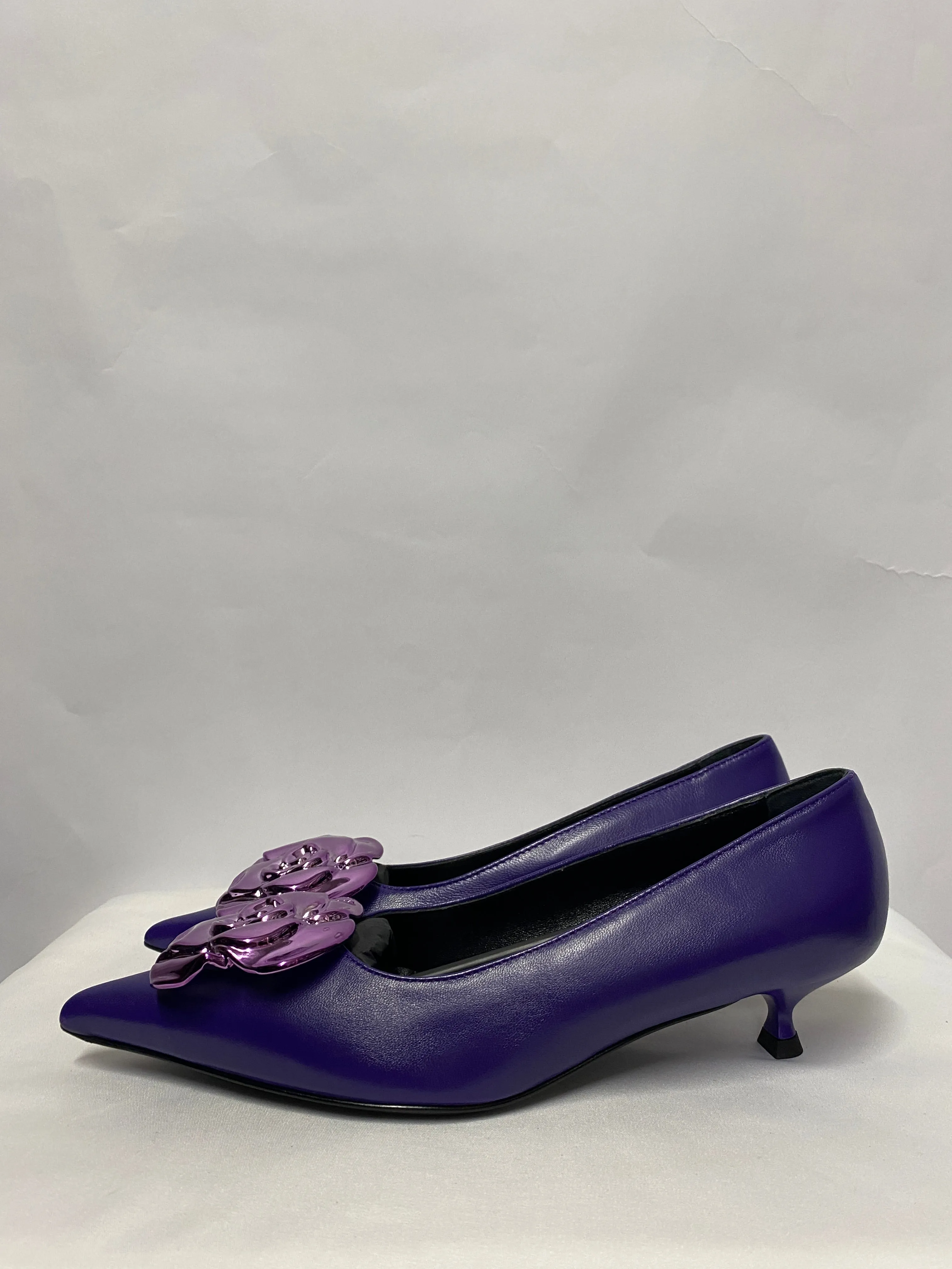 AGL Grape Limited Edition Leather K ONE Pumps 4 BNIB