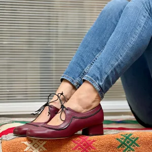 Edith Bordeaux scarpina in pelle bordeaux con lacci artigianale marchigiana
