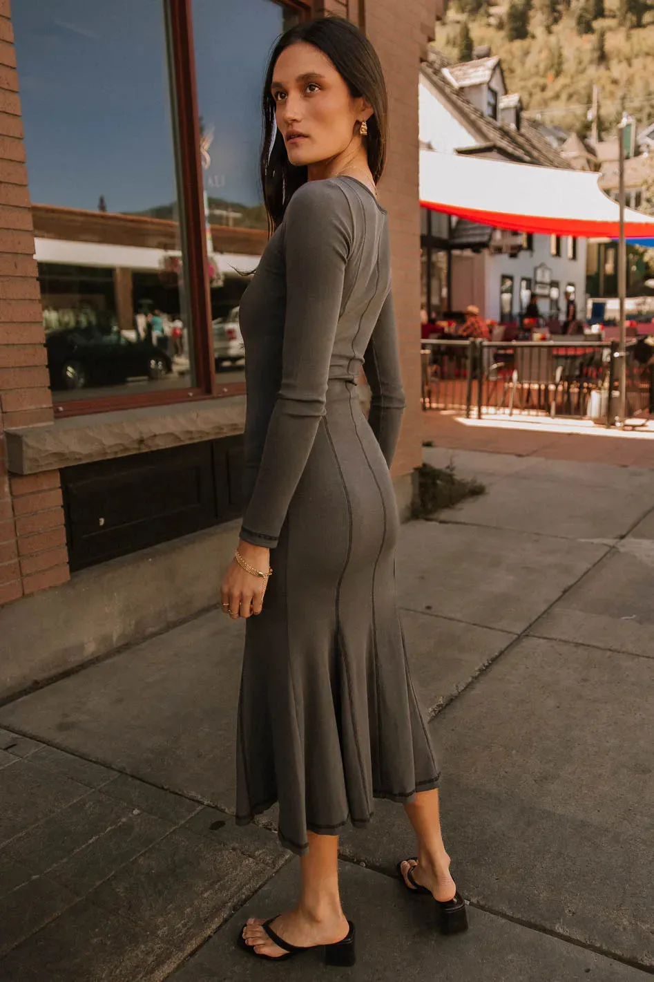 Fiona Ribbed Godet Dress in Charcoal