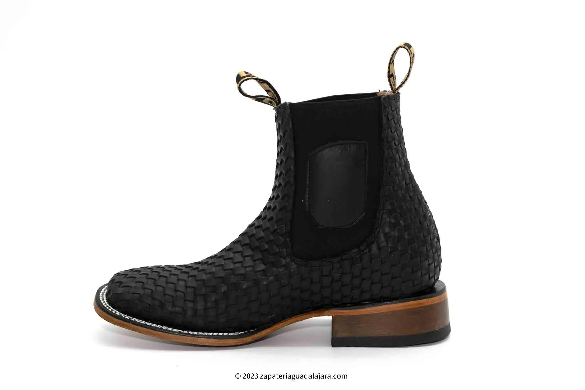 H423105 WIDE SQUARE TOE PETATILLO BLACK