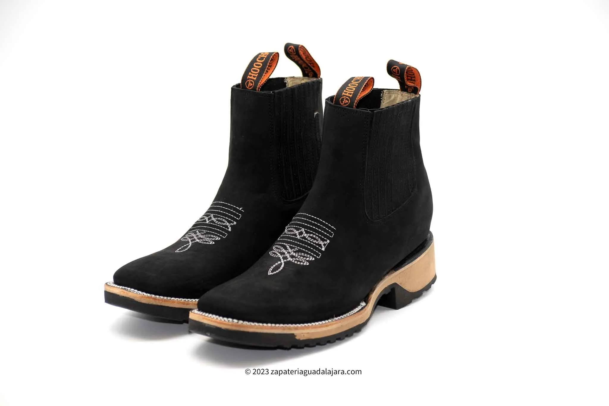 H42D2605 WIDE SQUARE TOE CRAZY BLACK