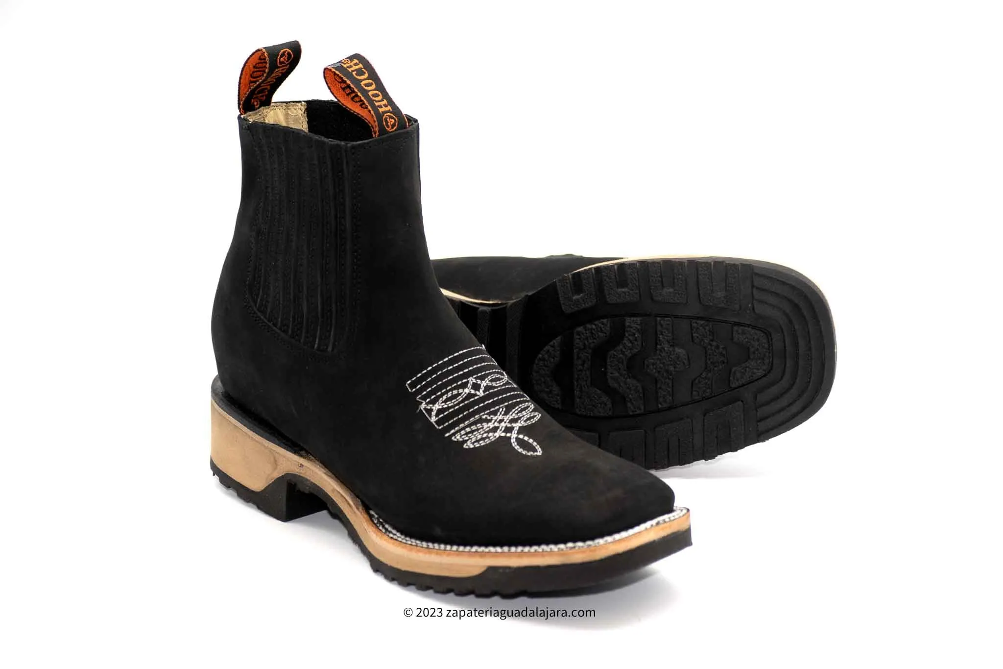 H42D2605 WIDE SQUARE TOE CRAZY BLACK