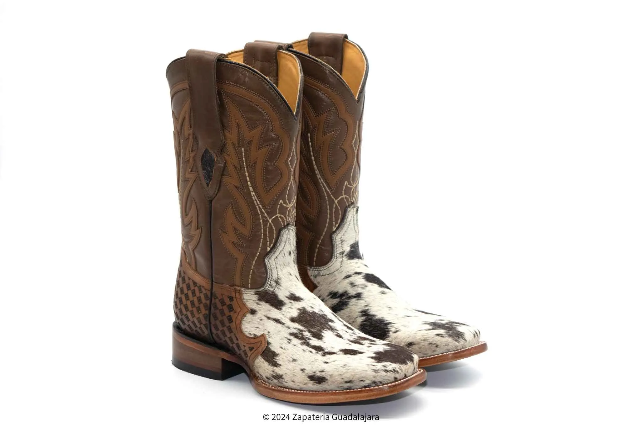 H52R3304 MEN WIDE SQUARE TOE COW HAIR PINTO LEATHER BOOT
