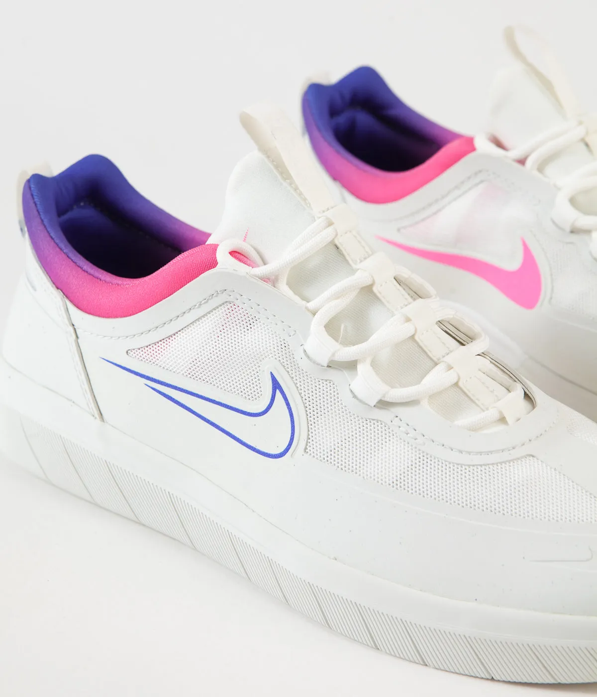 Nike SB Nyjah Free 2 Shoes - Summit White / Racer Blue - Pink Blast