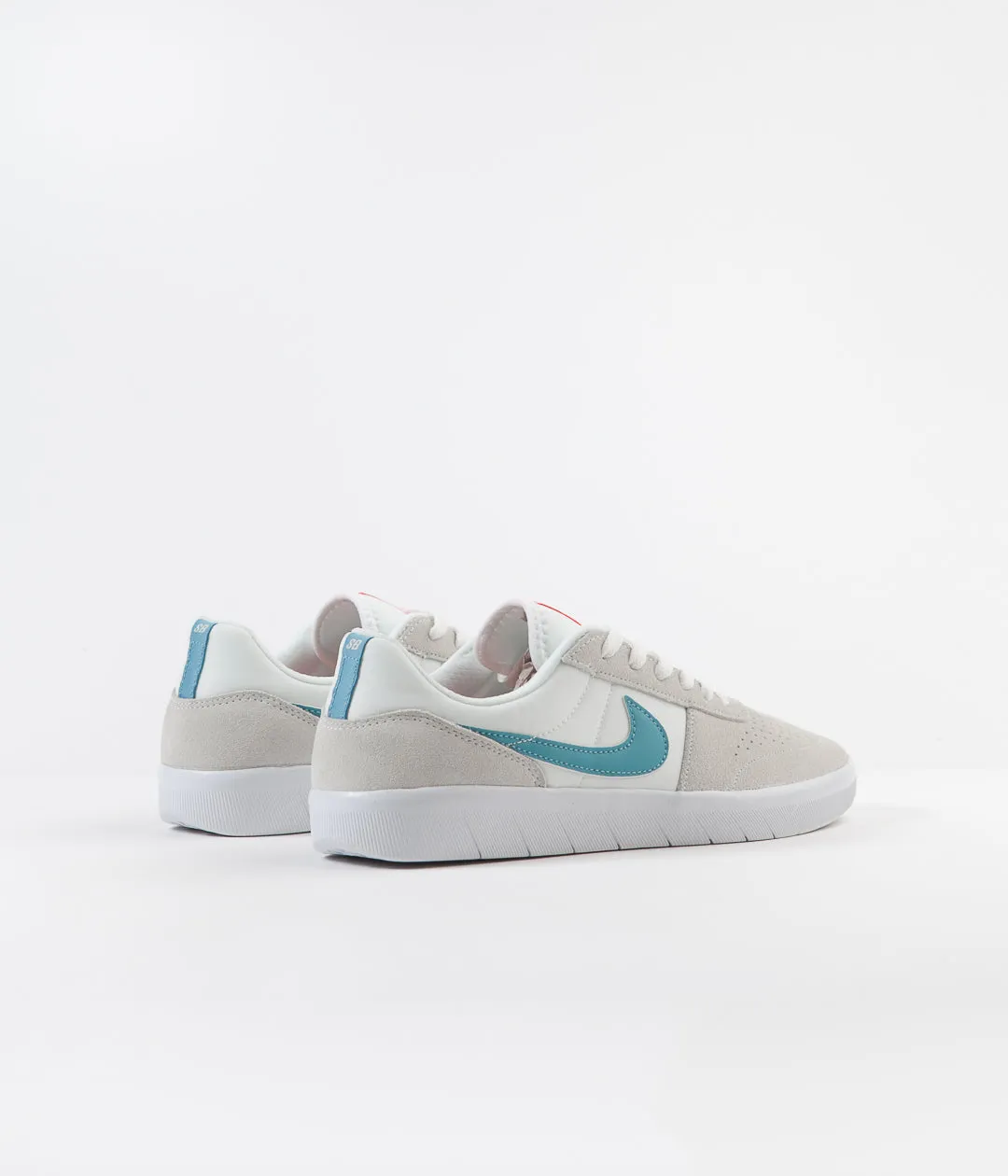 Nike SB Team Classic Shoes - Summit White / Cerulean - White