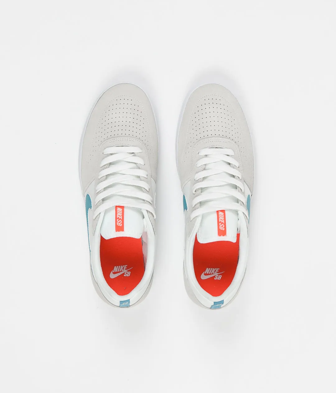 Nike SB Team Classic Shoes - Summit White / Cerulean - White
