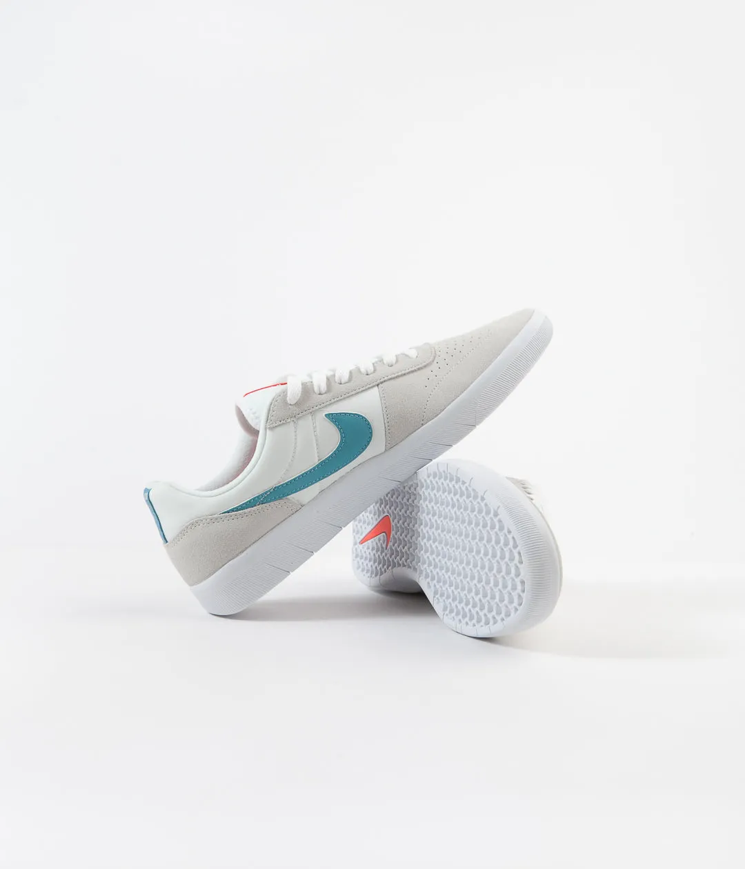 Nike SB Team Classic Shoes - Summit White / Cerulean - White