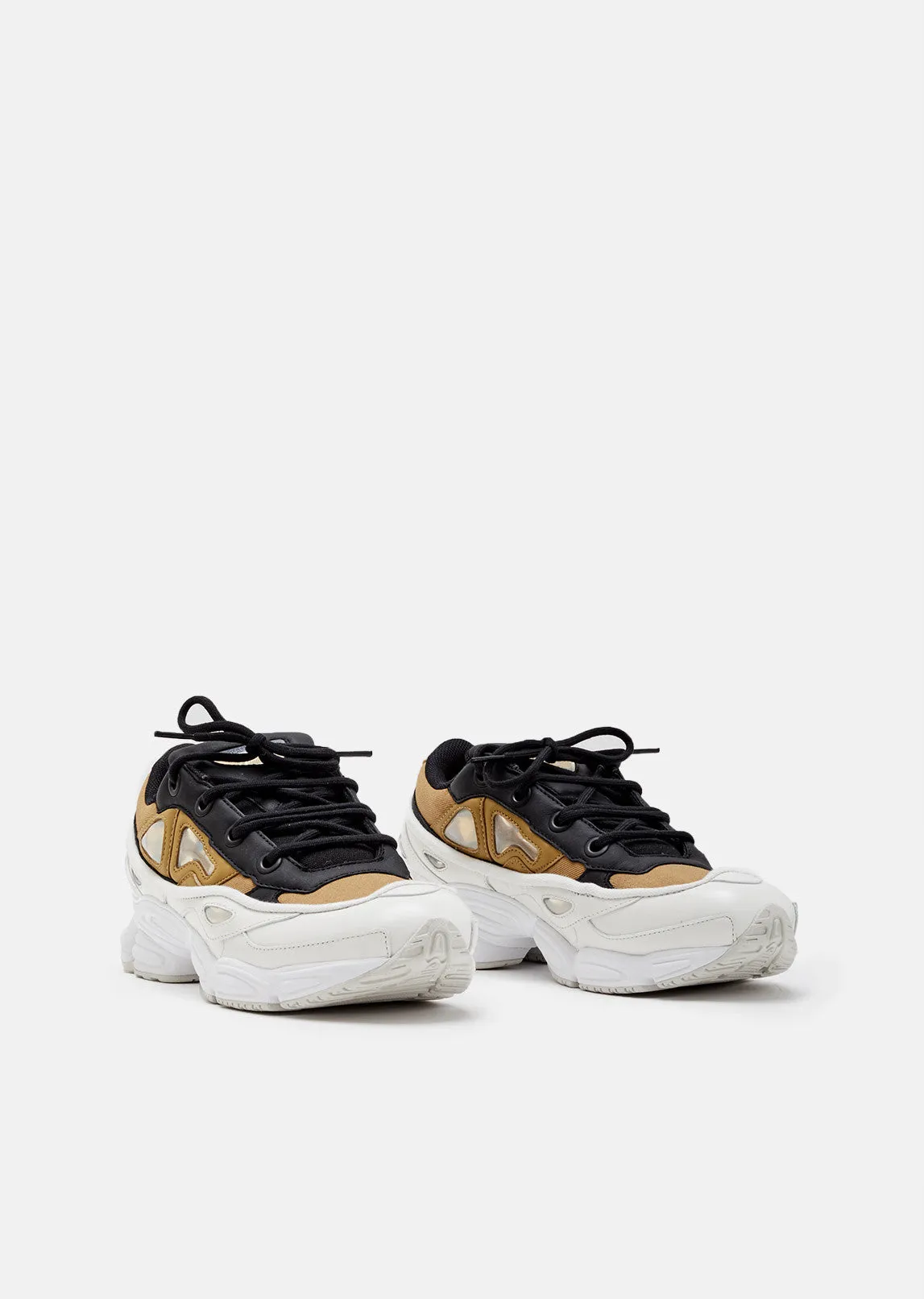 Ozweego III Sneakers