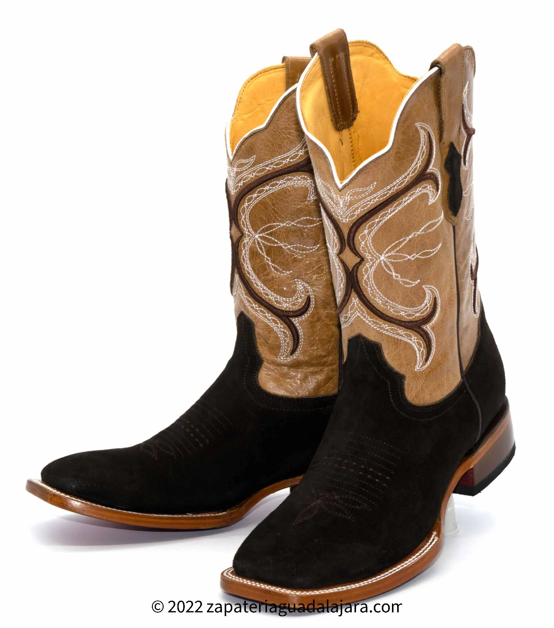 Q8226394 WIDE SQUARE TOE SUEDE LEATHER CHOCOLATE
