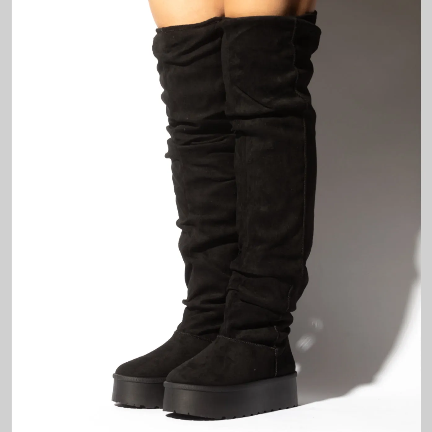 SHALLOW Black
