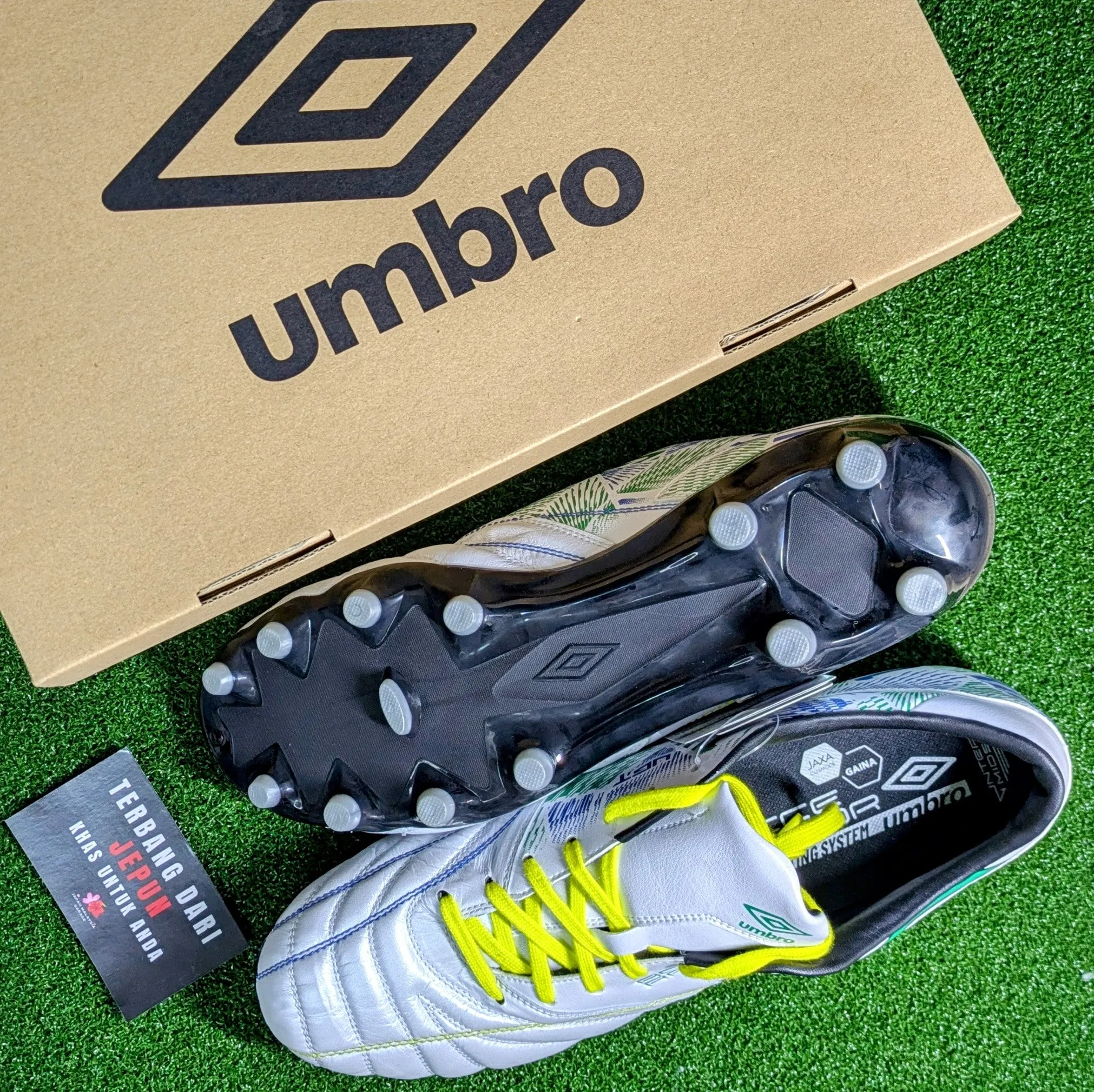 Umbro Accerator f-lash HG(White/Green)