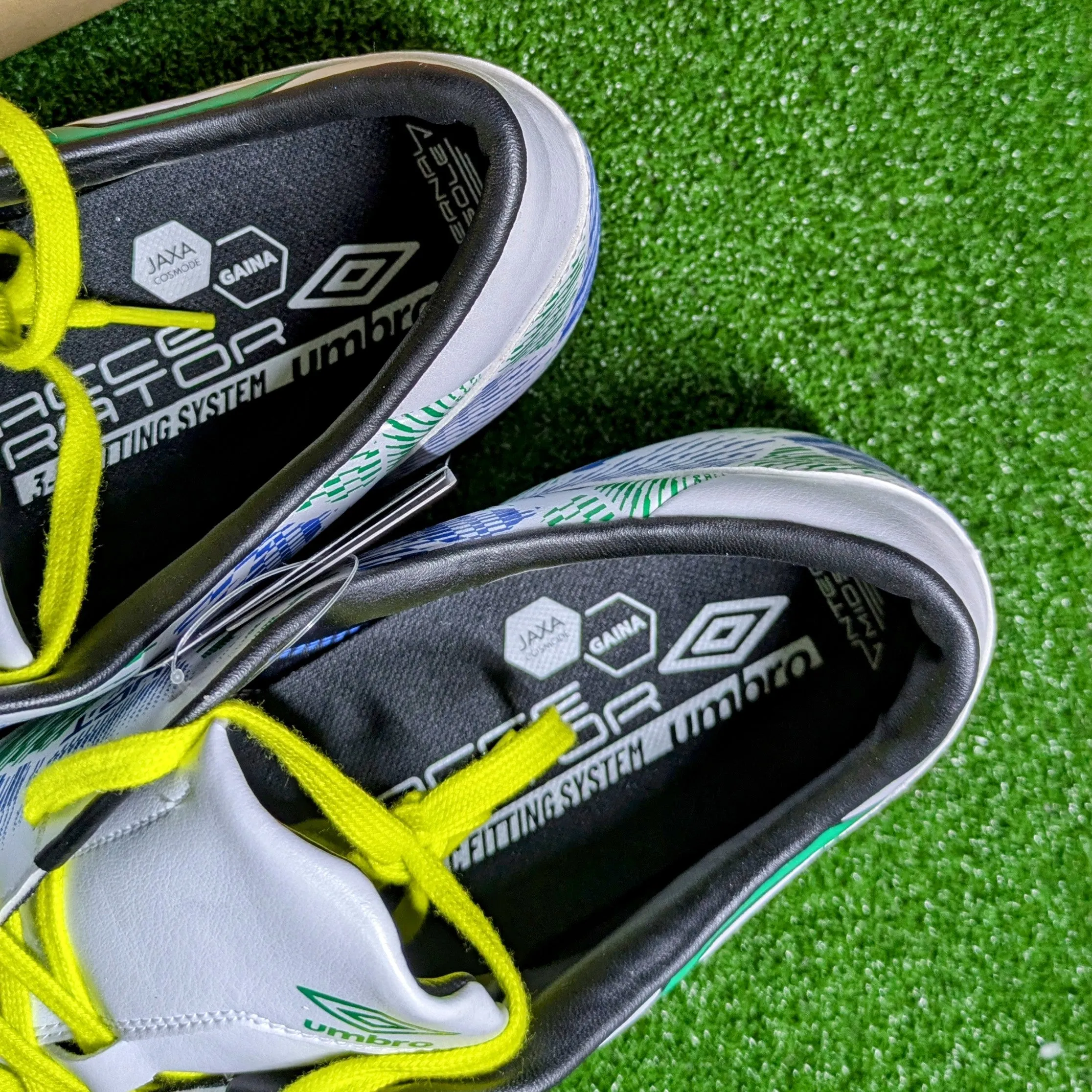 Umbro Accerator f-lash HG(White/Green)