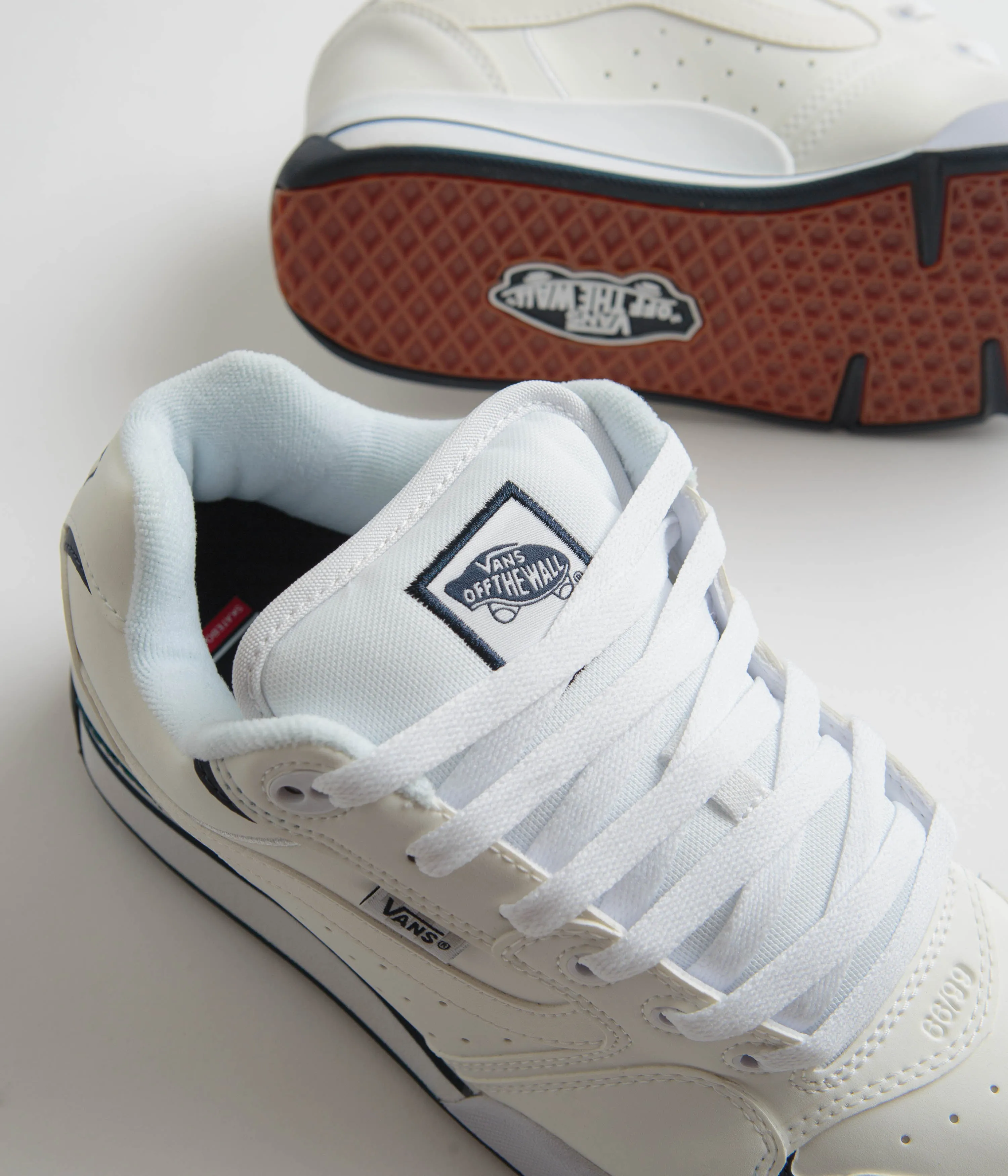 Vans Rowley XLT Shoes - White / Navy
