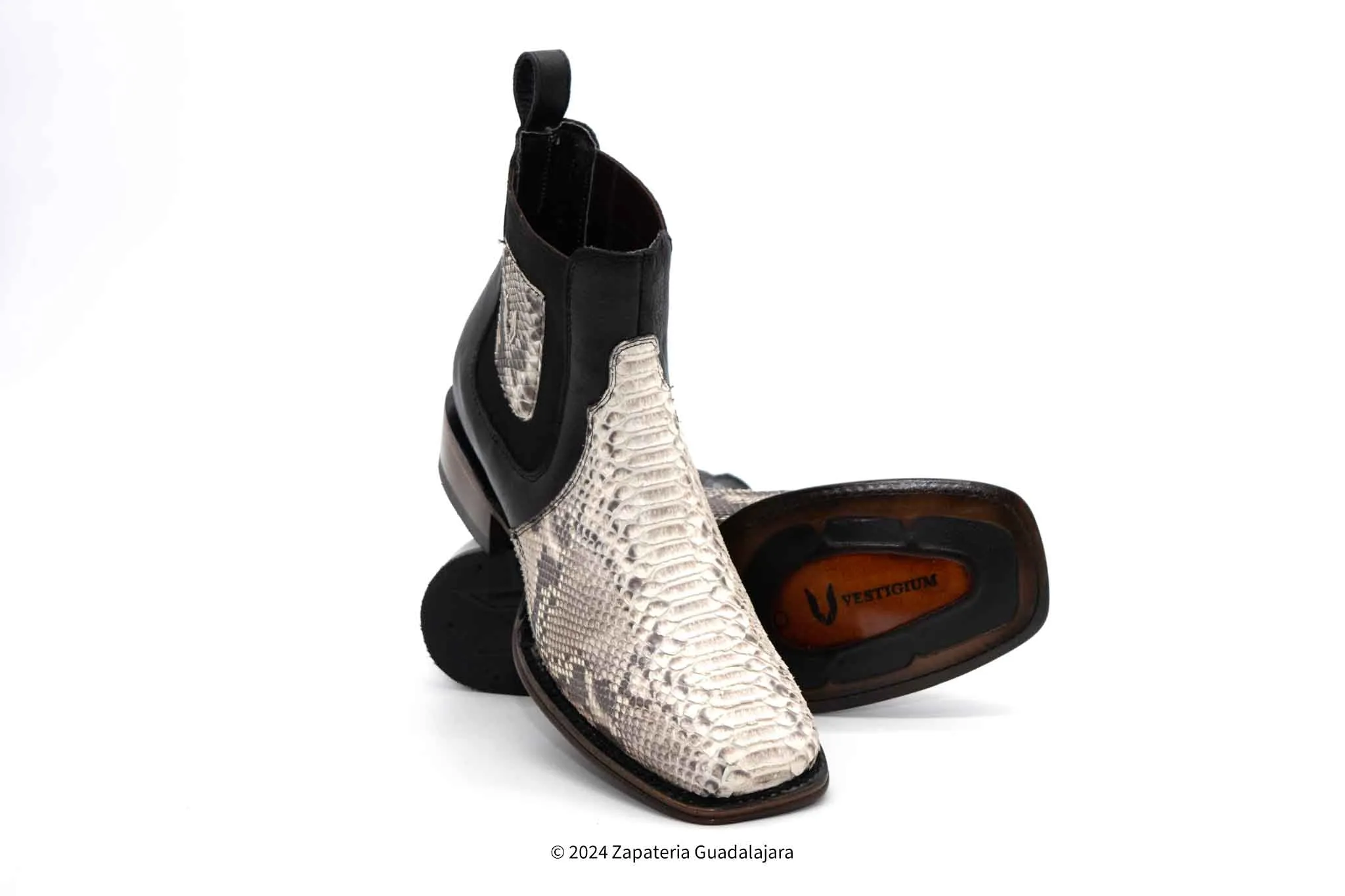 VESTIGIUM 782BN5749 WIDE SQUARE TOE PYTHON NOBUCK NATURAL